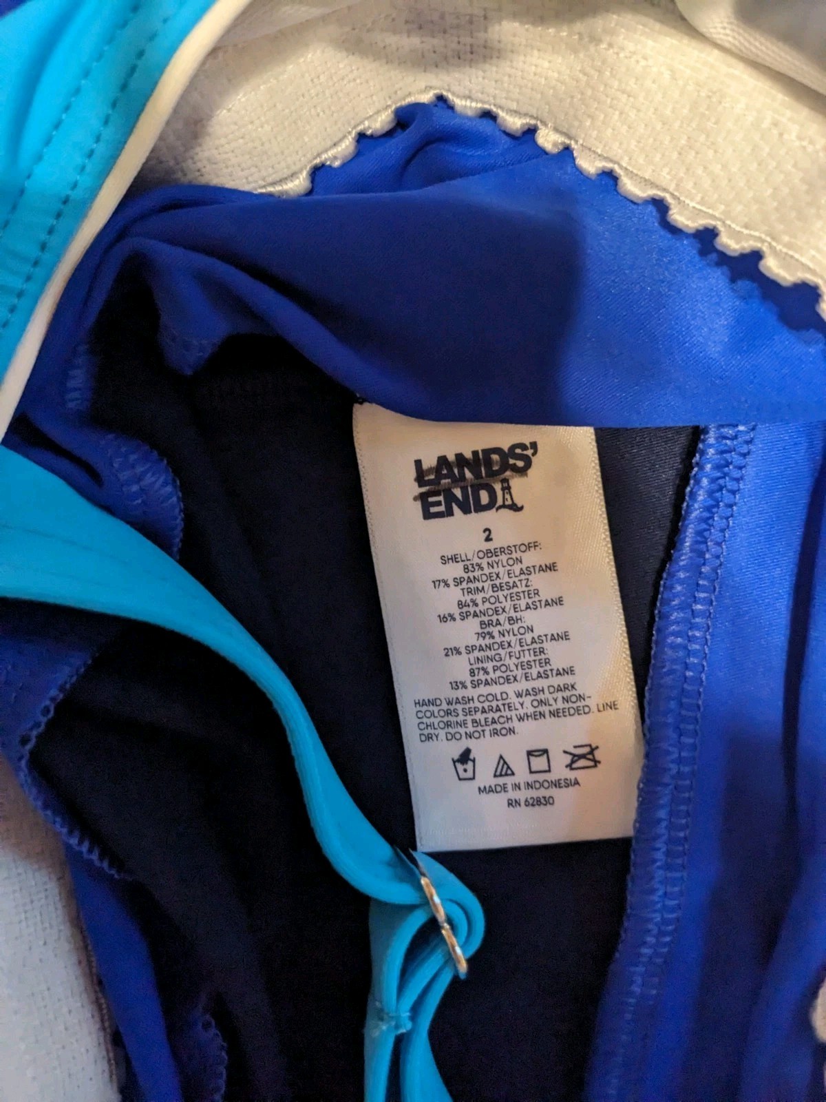 NWOT Women’s Lands End size 2 Swimsuit Blues Tankini Top high neck flattering
