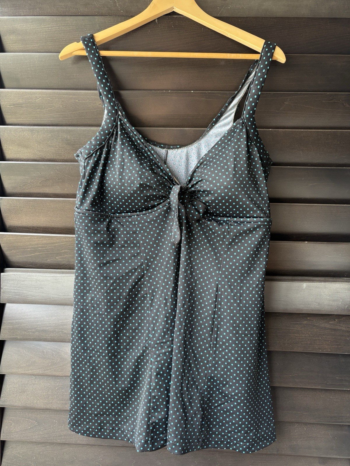 Le Cove Women’s Size 20 One Piece Swimsuit Black Blue Polka Dot
