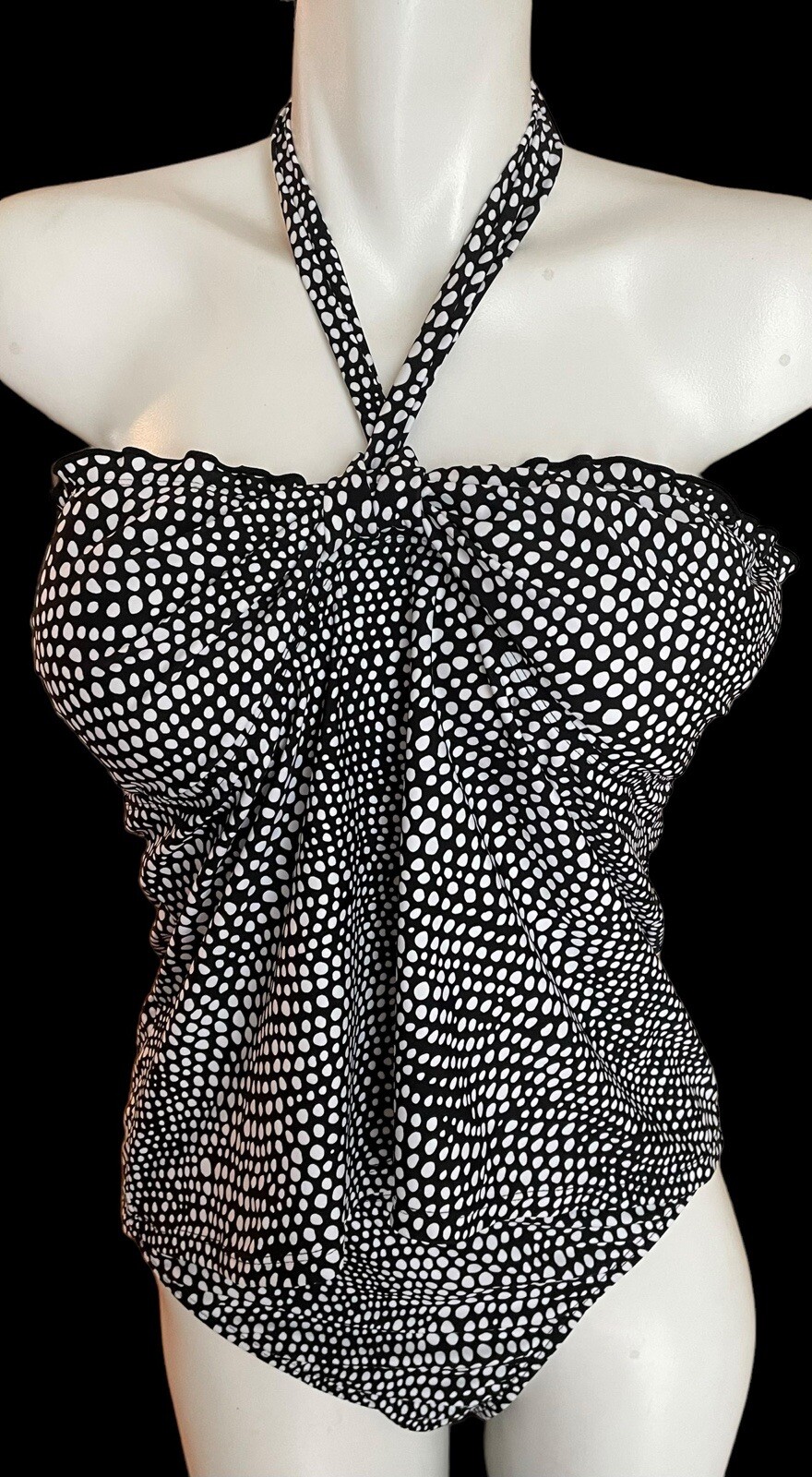 Island Waves Halter 2-Piece Swimsuit Womens Size 16 Black White Geometric NWT