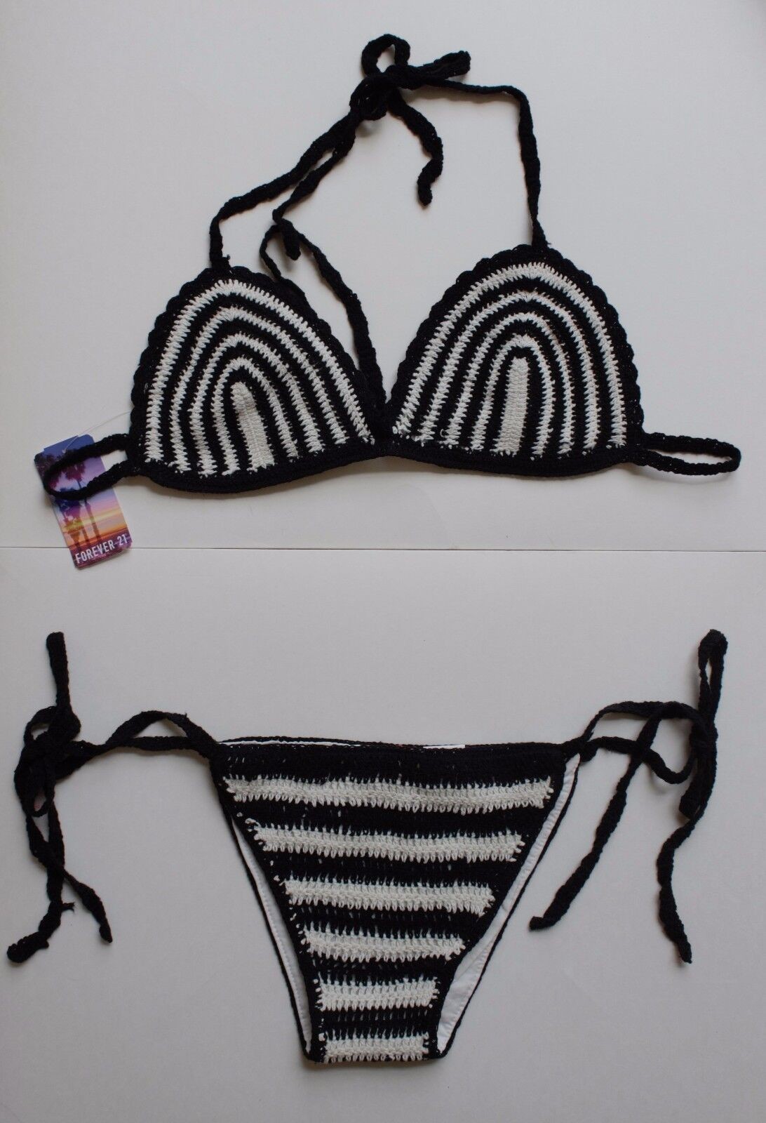NWT FOREVER 21 Crochet Triangle 2pc Bikini Swimsuit Set Black/White Stripe M / L