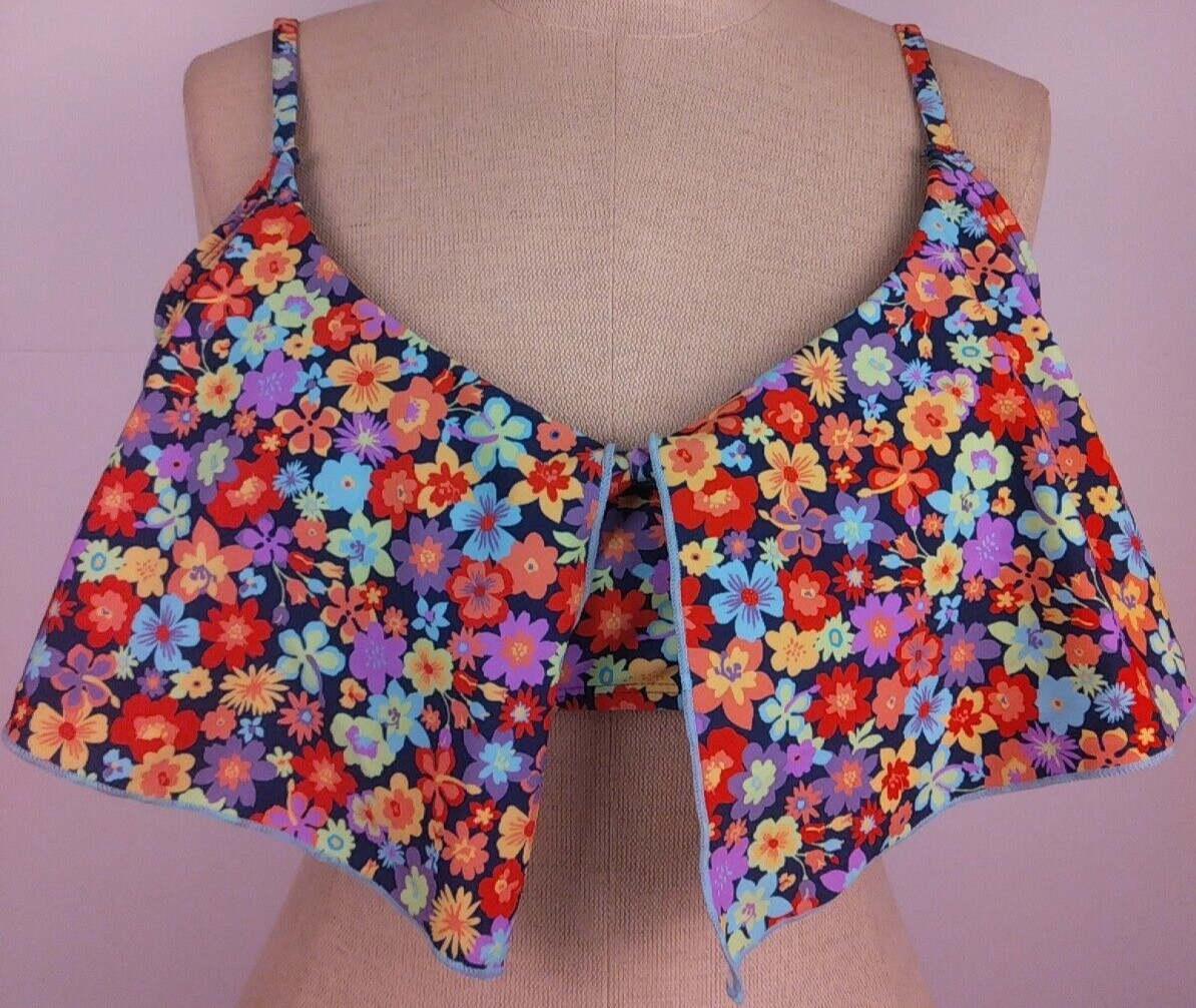 No Boundaries RN 52469 Colorful Floral Wireless Bikini Swim Top Size L (11-13)