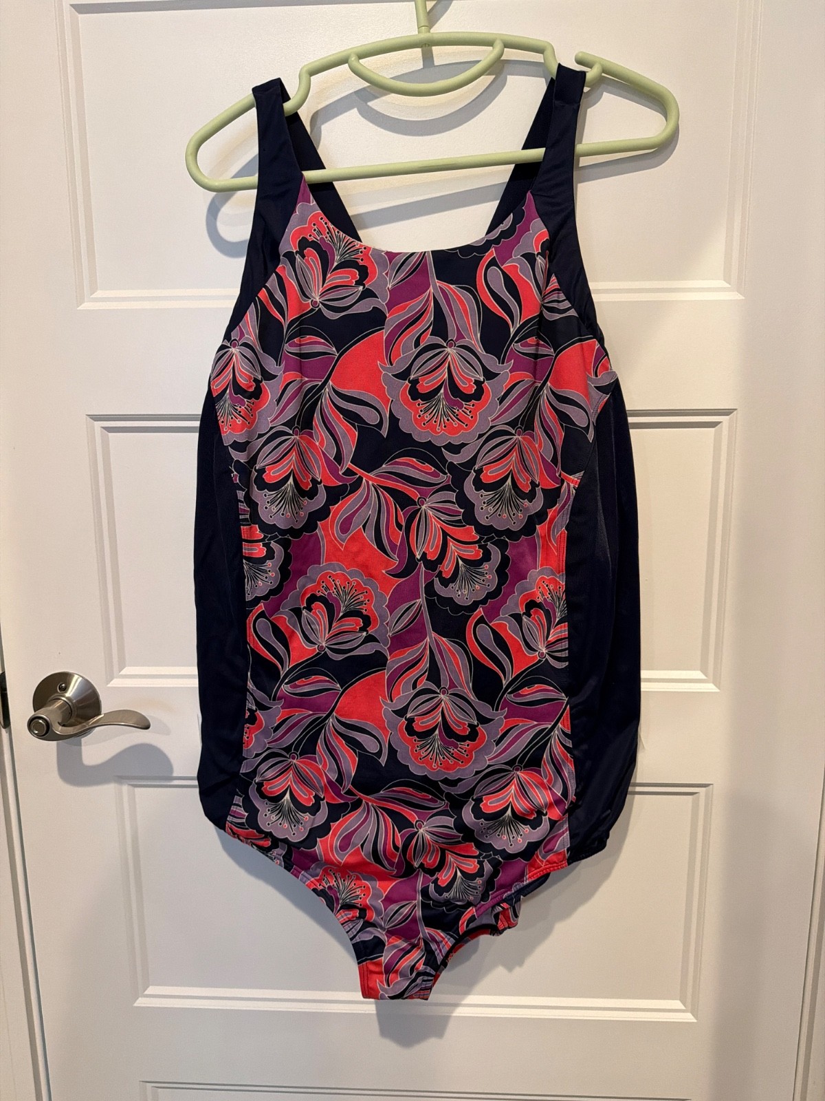 LANDS END Navy Fuscia Floral Bra Cup Tugless Cross Back High Neck Swimsuit 26W