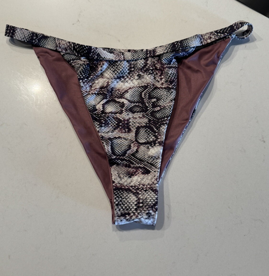 Nasty Gal US6 Snake A Difference Triangle Bikini Set Top Bottom Print Sexy