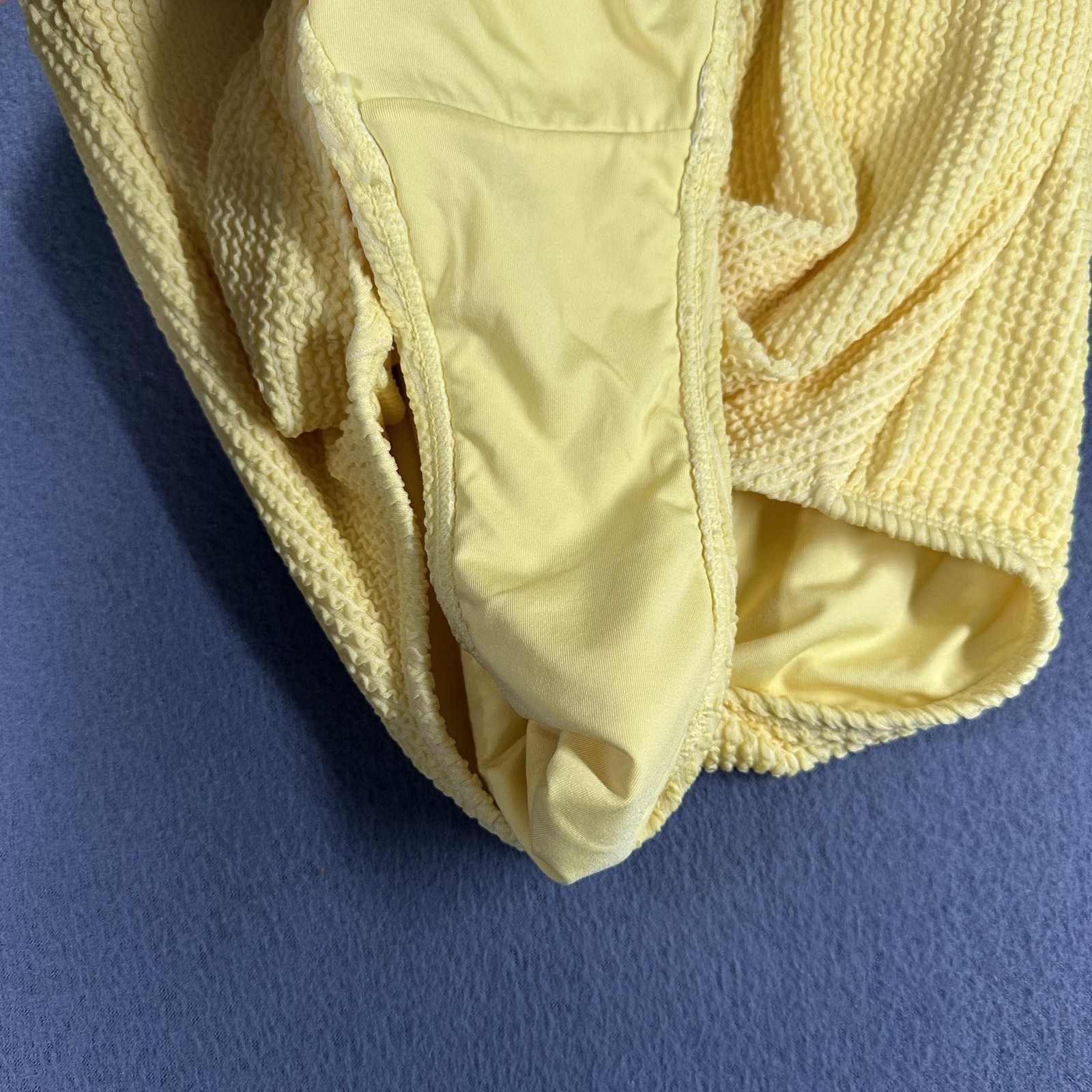 Lucky Brand Swimsuit Womens Medium Yellow Textured One Piece Tank Lined Stretch